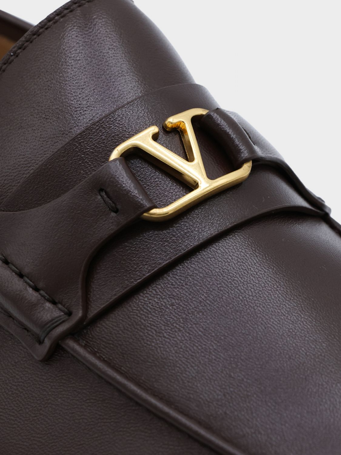 [Valentino Garavani] Loafer FW26 S0N31EJC 7N9
