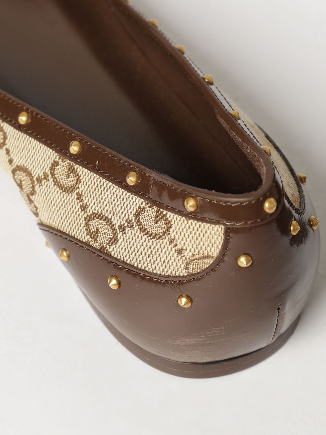 [Gucci] Flat shoes FW26 875050FAF7F 9649