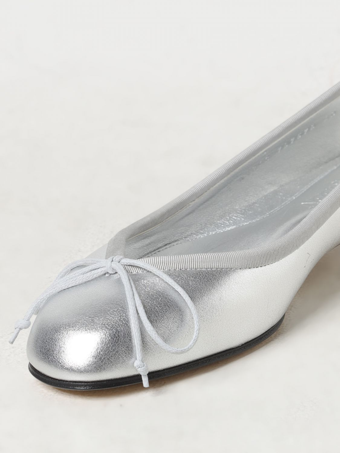 [McQueen] Flat shoes FW24 797579WIG51 8100