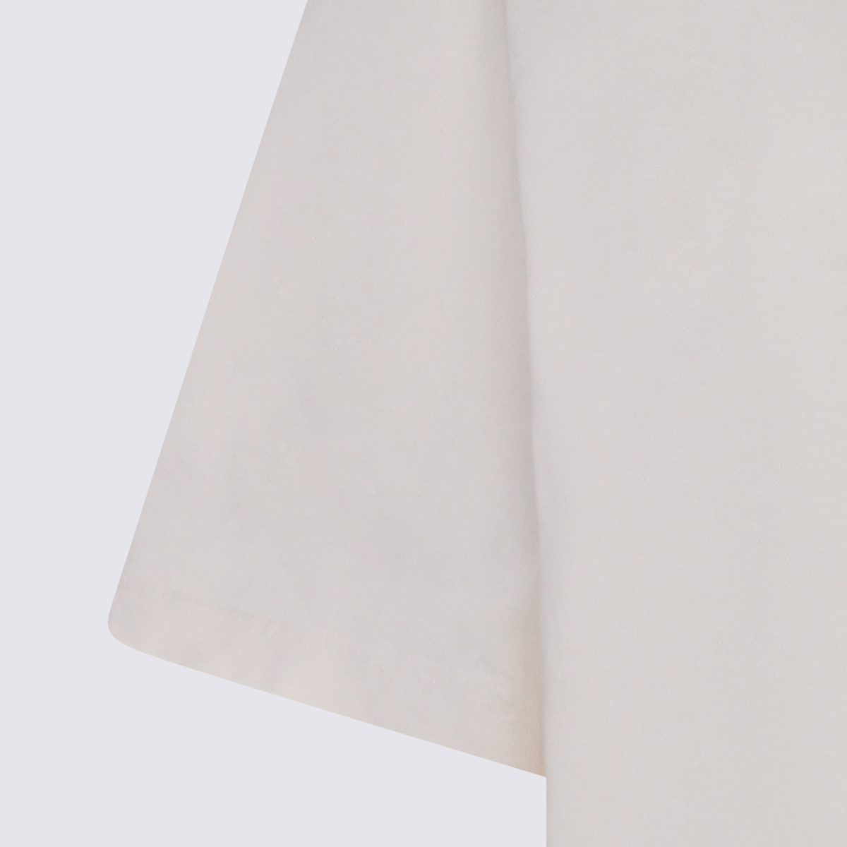 [Golden Goose] T-shirts Short Sleeve FW26 GUP01873P00157611560