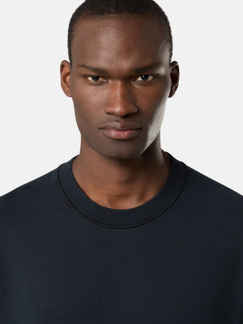 [Stone Island] Sweatshirt FW26 L2S156100060S0051V0020