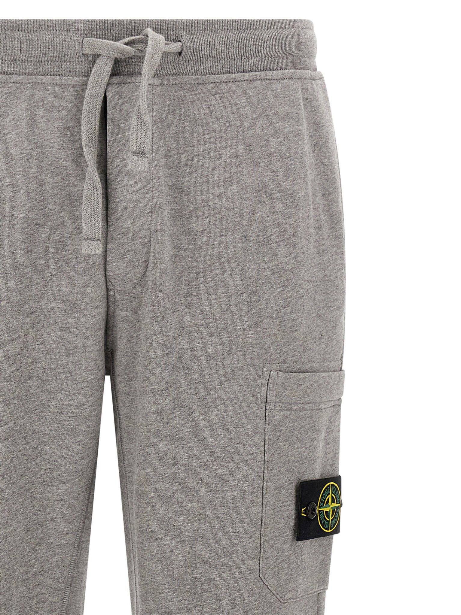[Stone Island] Trousers FW26 L2S156200010S0M51V0M64