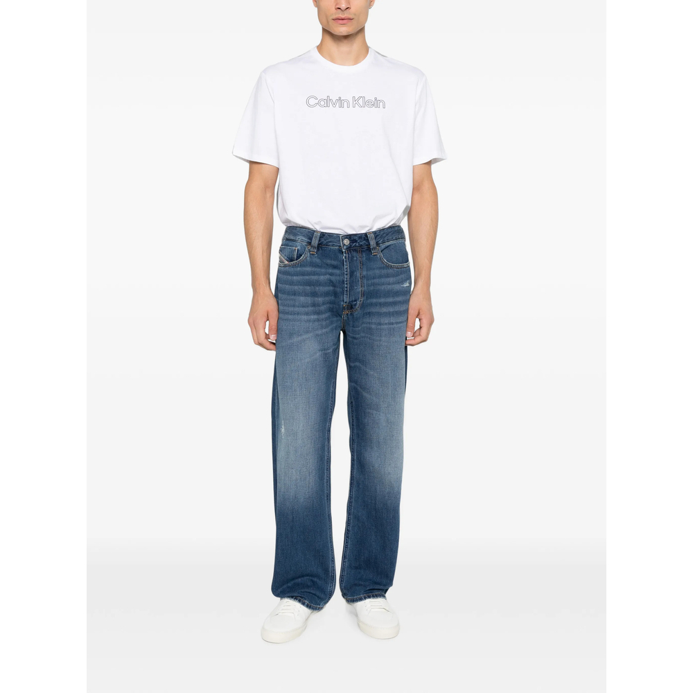 [CALVIN KLEIN] T-shirts Short Sleeve FW26 LV04LH800GYAF  BRWHI