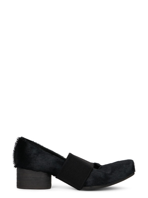 Slippers with fur