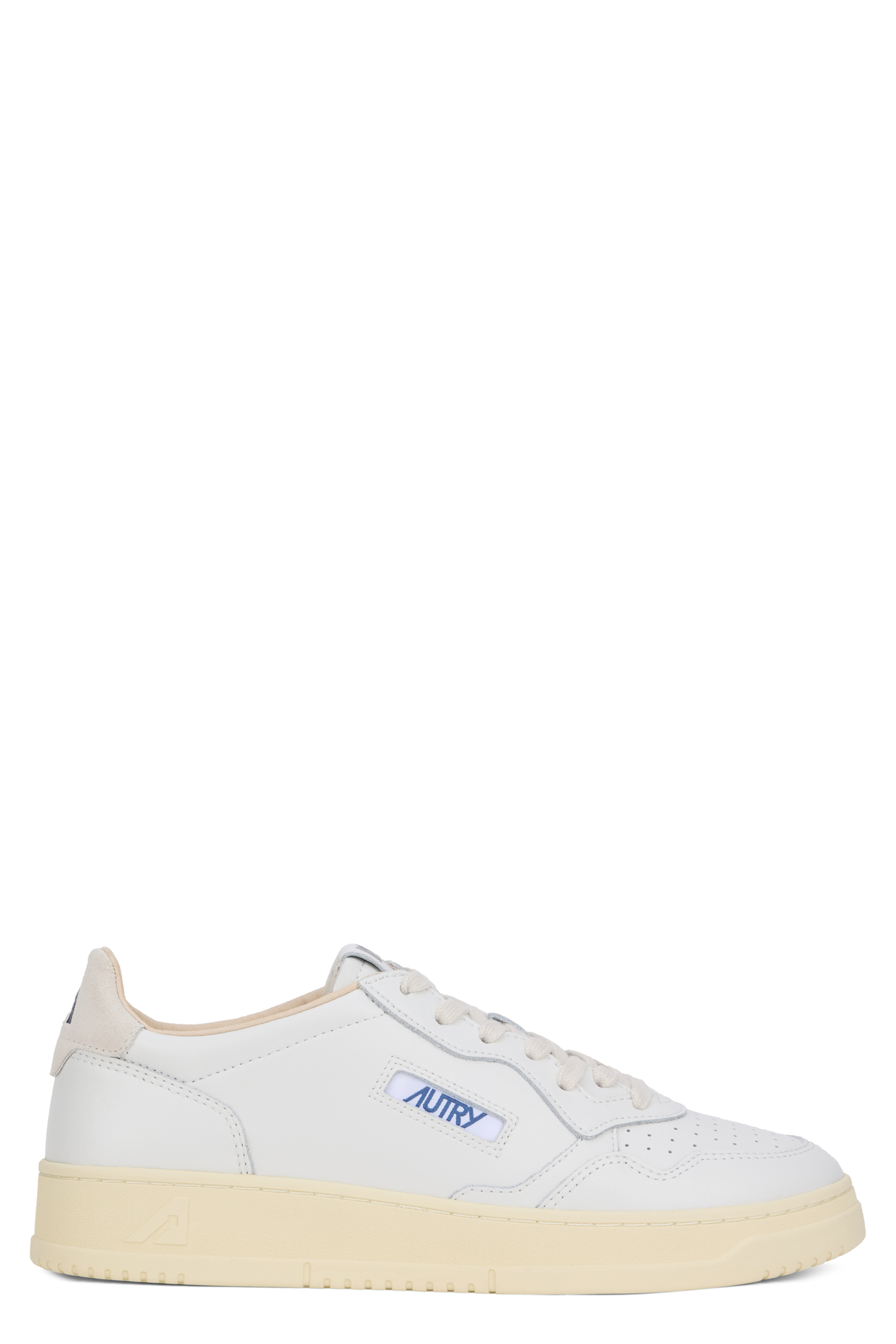 Sneakers with high sole