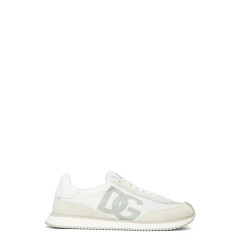 Sneakers with logo