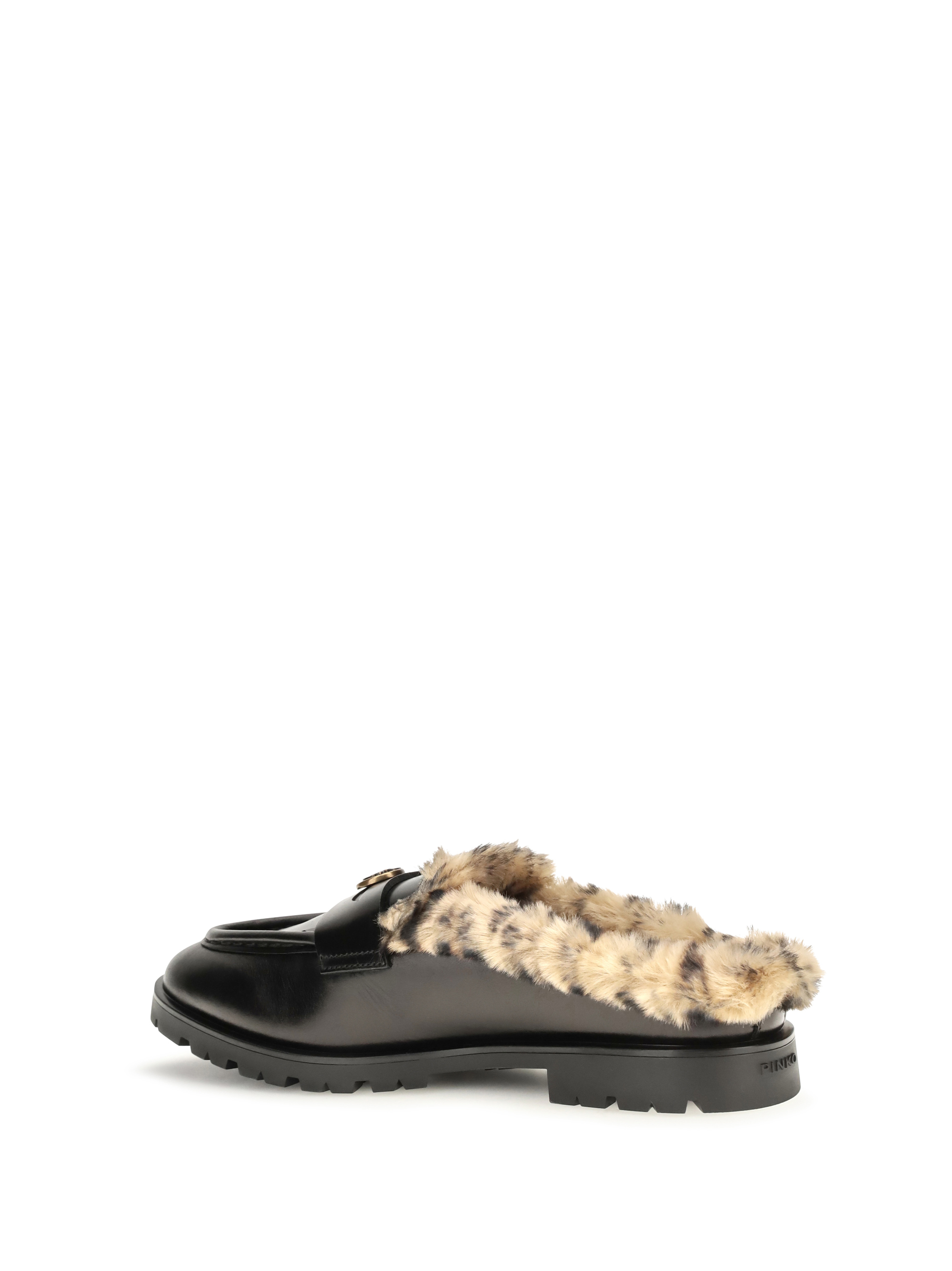 Nora padded leather Sabots