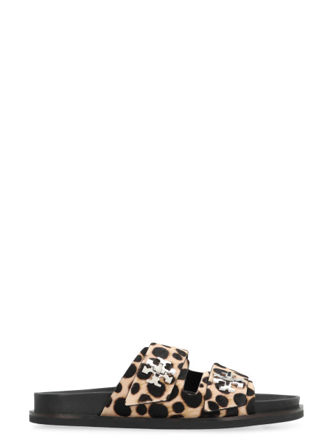 Flat sandals