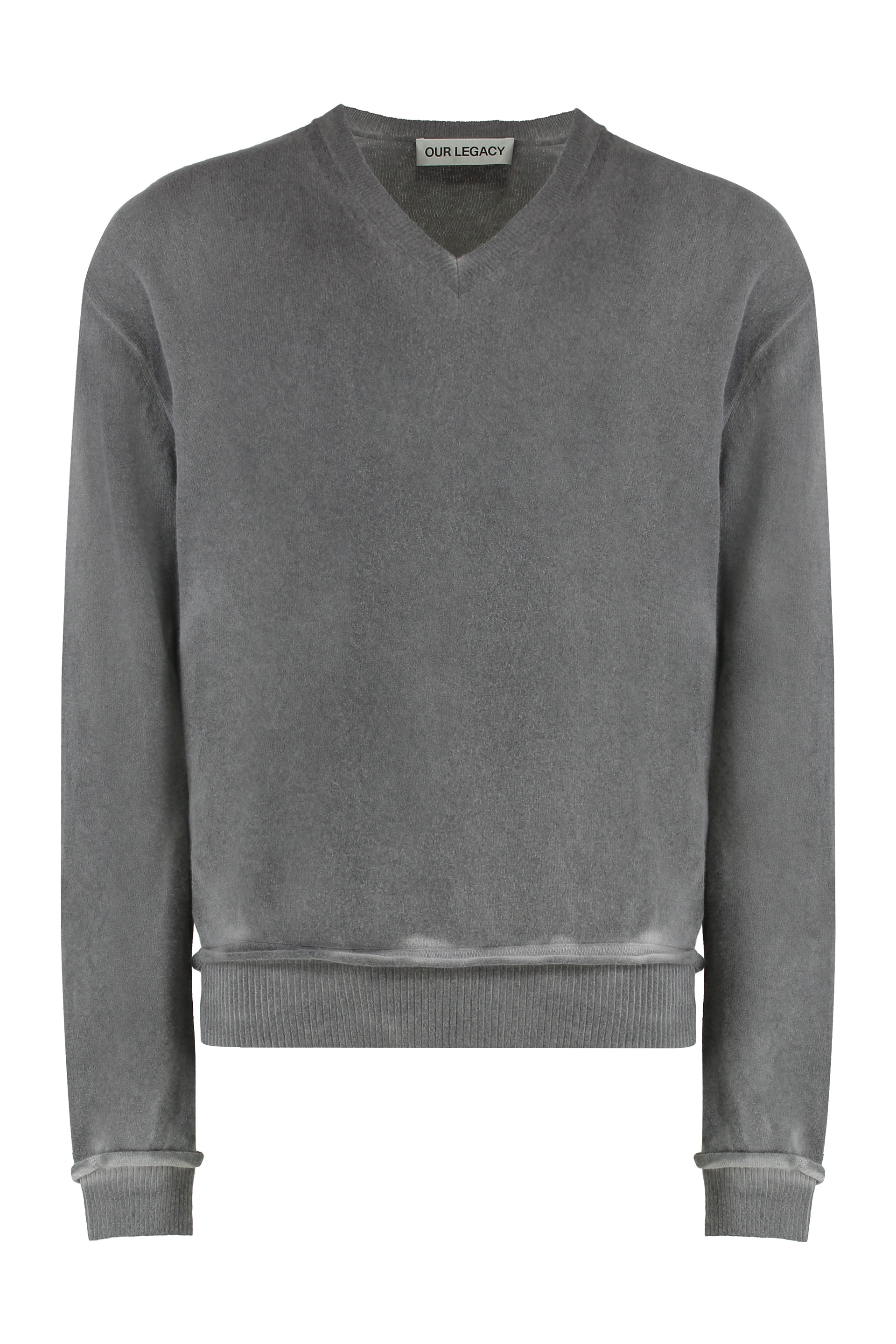 Parallel Sweater in wool with V-neck