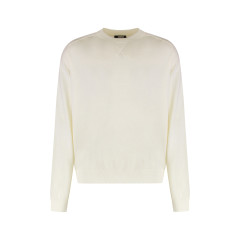 Sweater with round neck made of merino wool