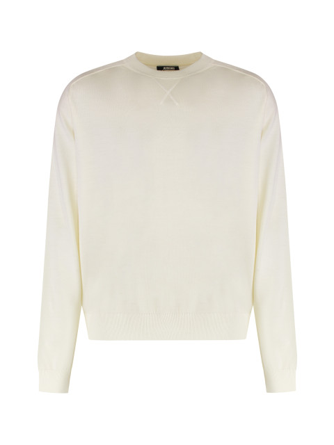 Sweater with round neck made of merino wool