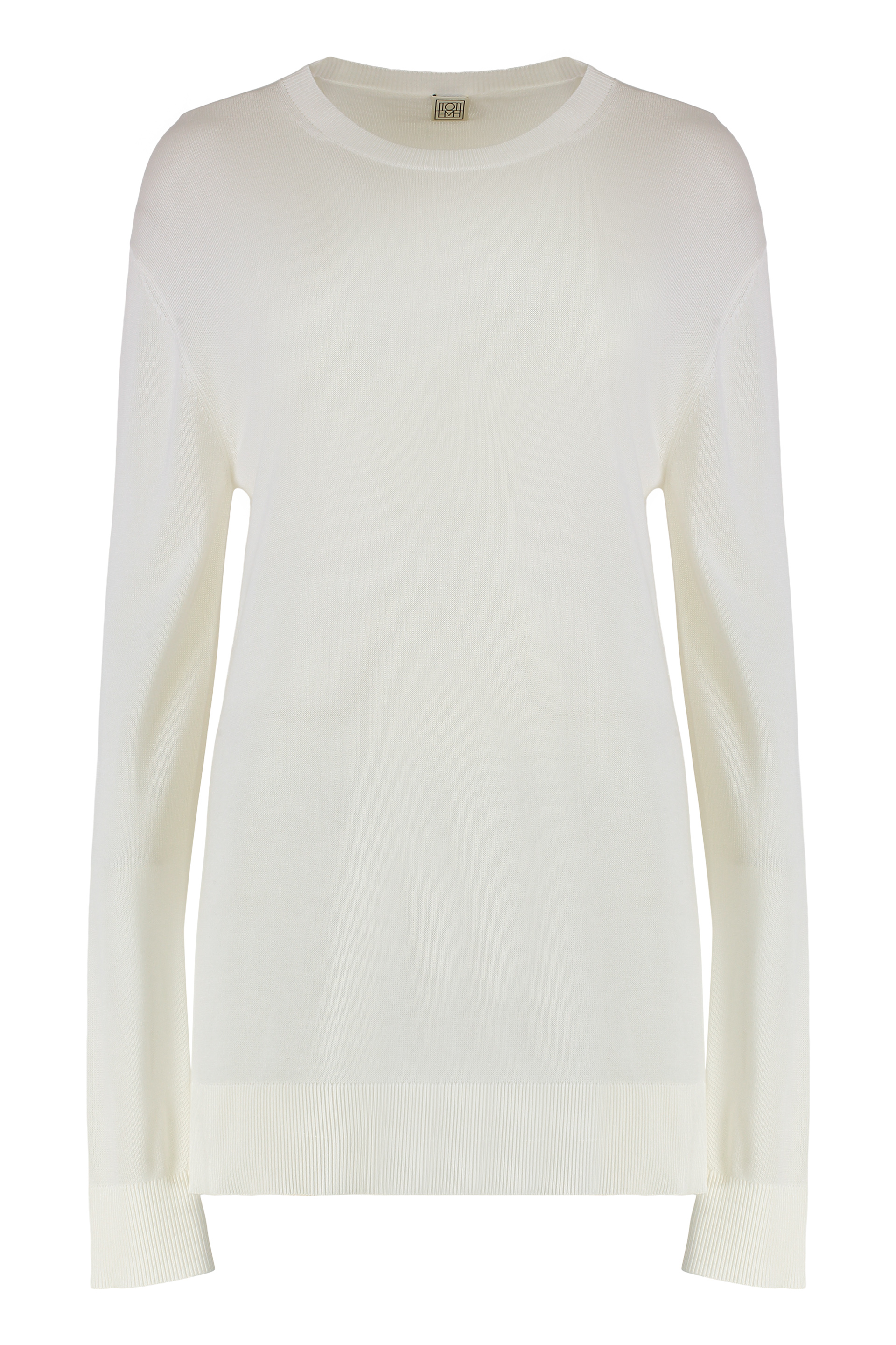 Fine knit pullover
