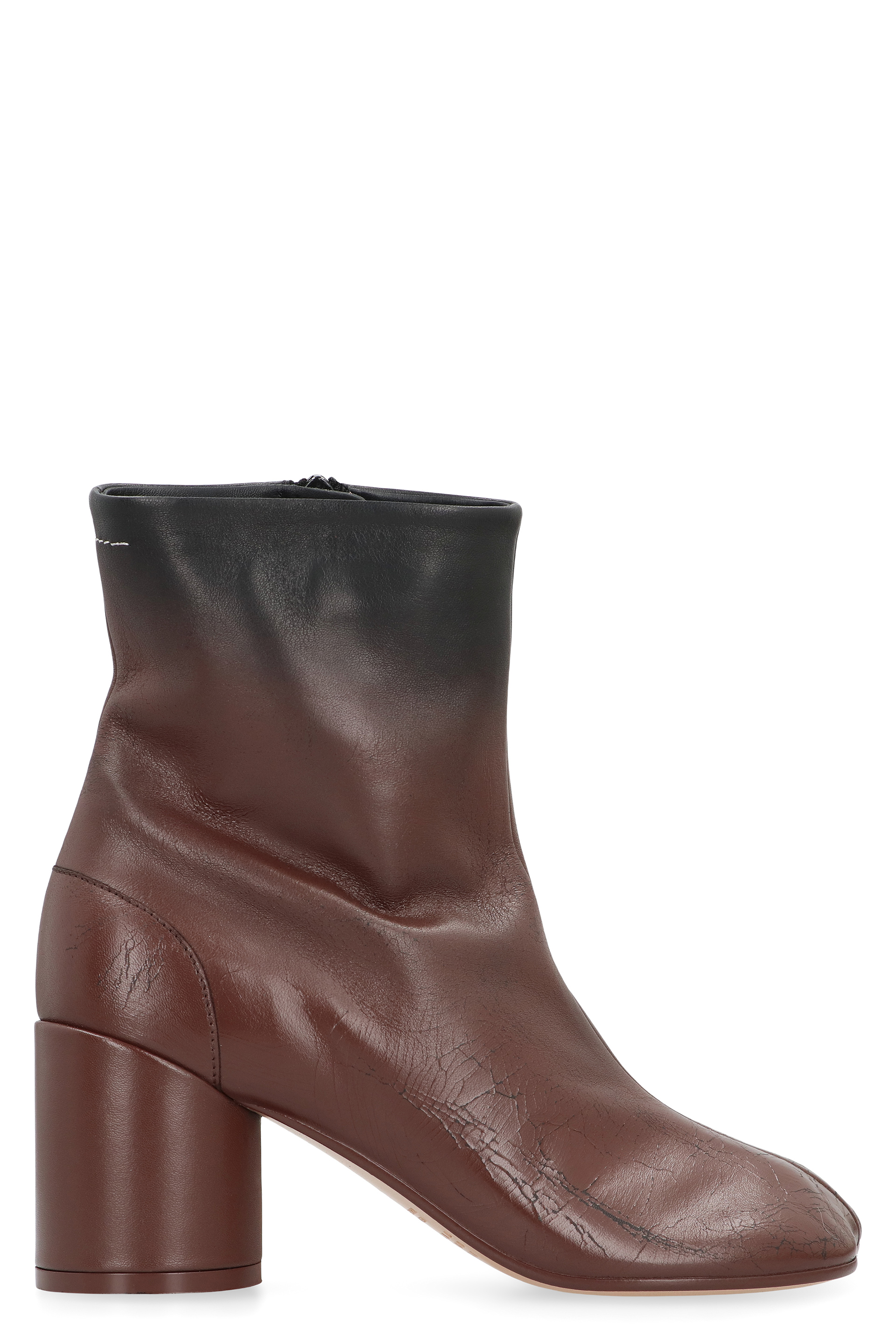 Boots in leather