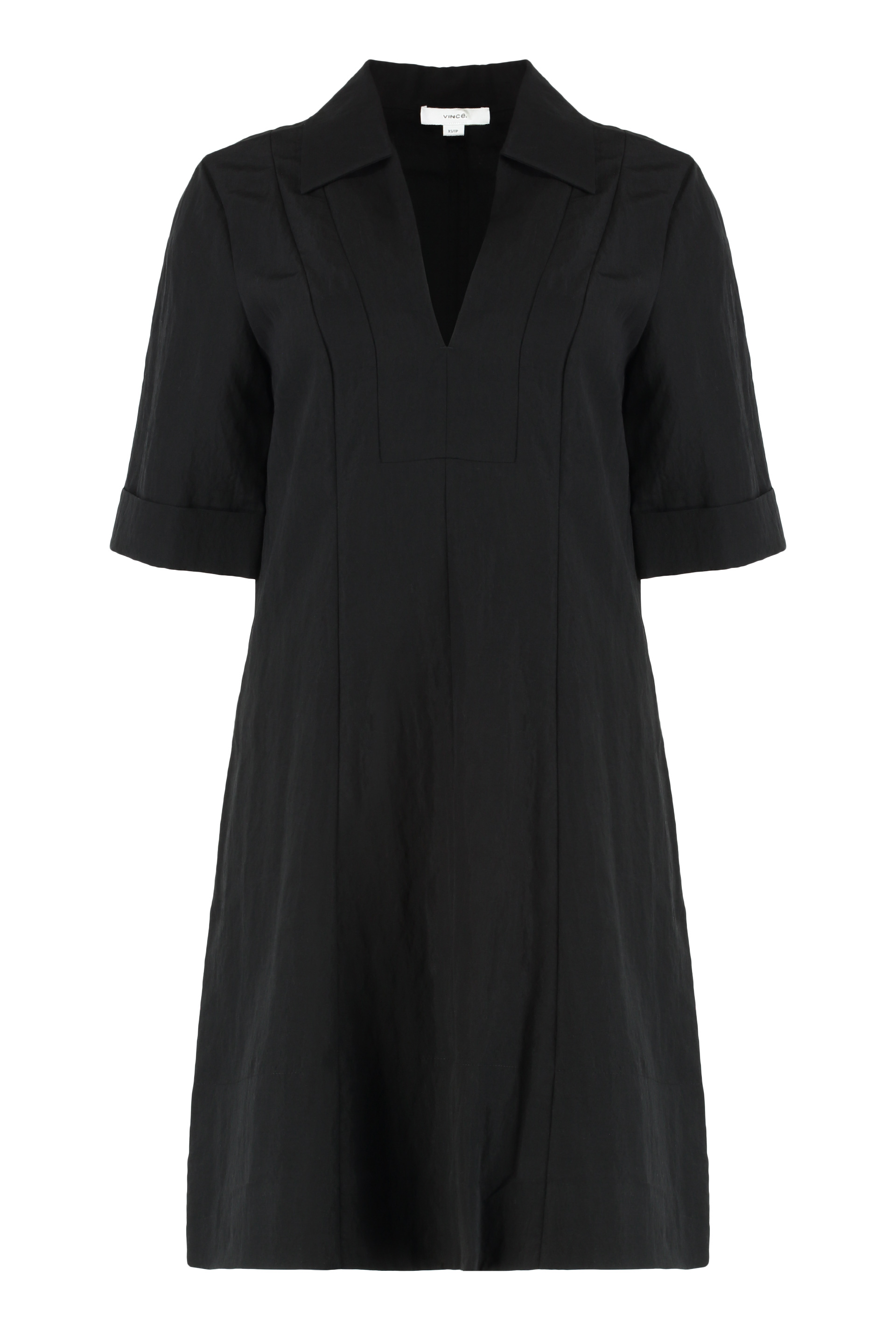 Black short-sleeved dress