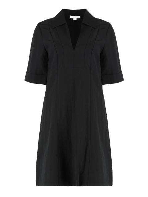 Black short-sleeved dress