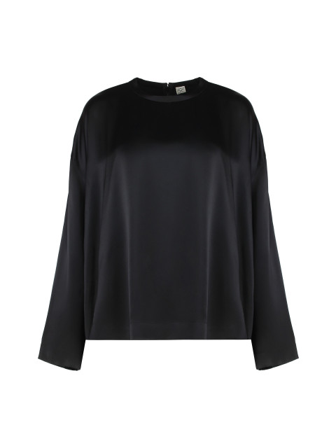 Square top in black satin
