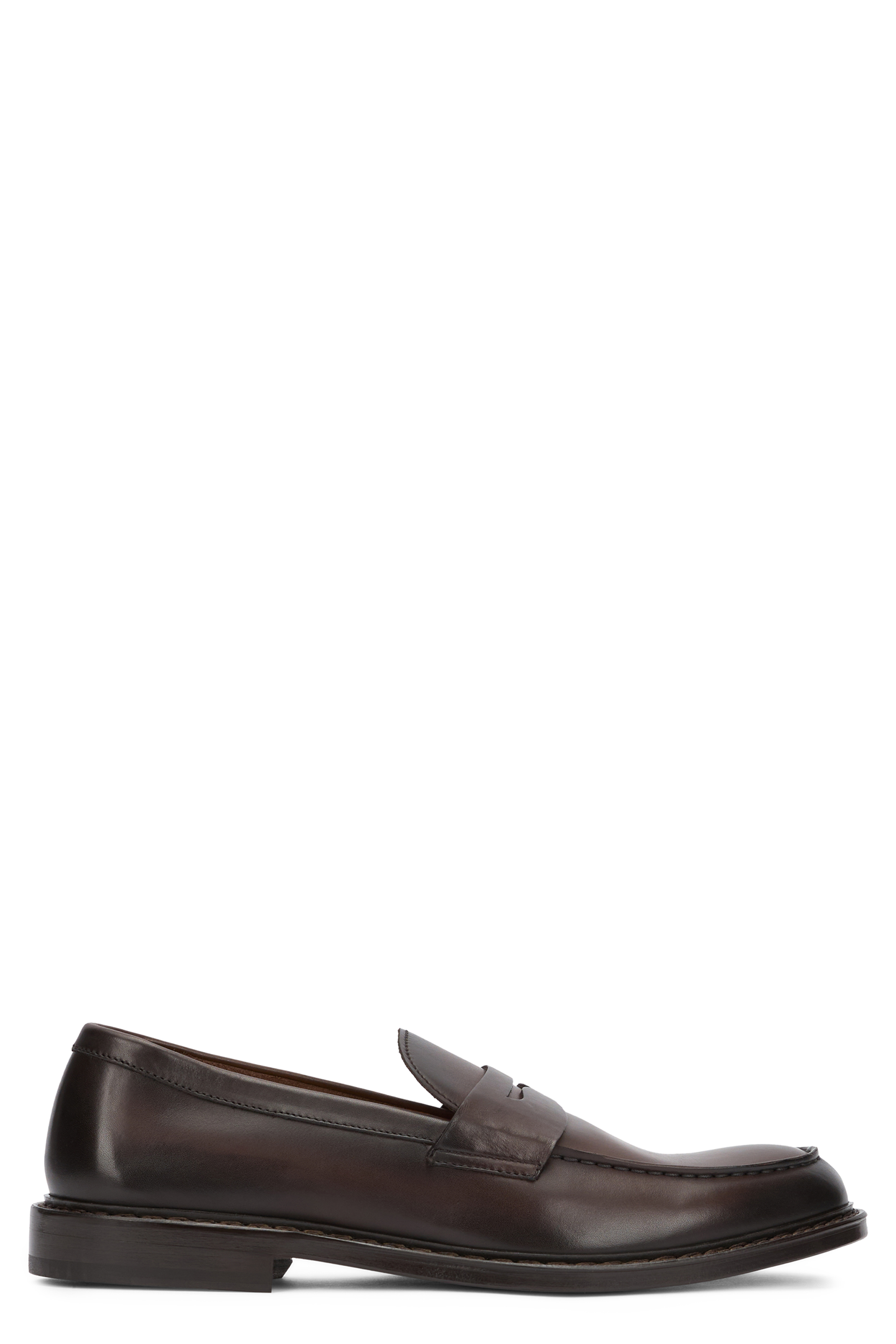 Loafers in leather