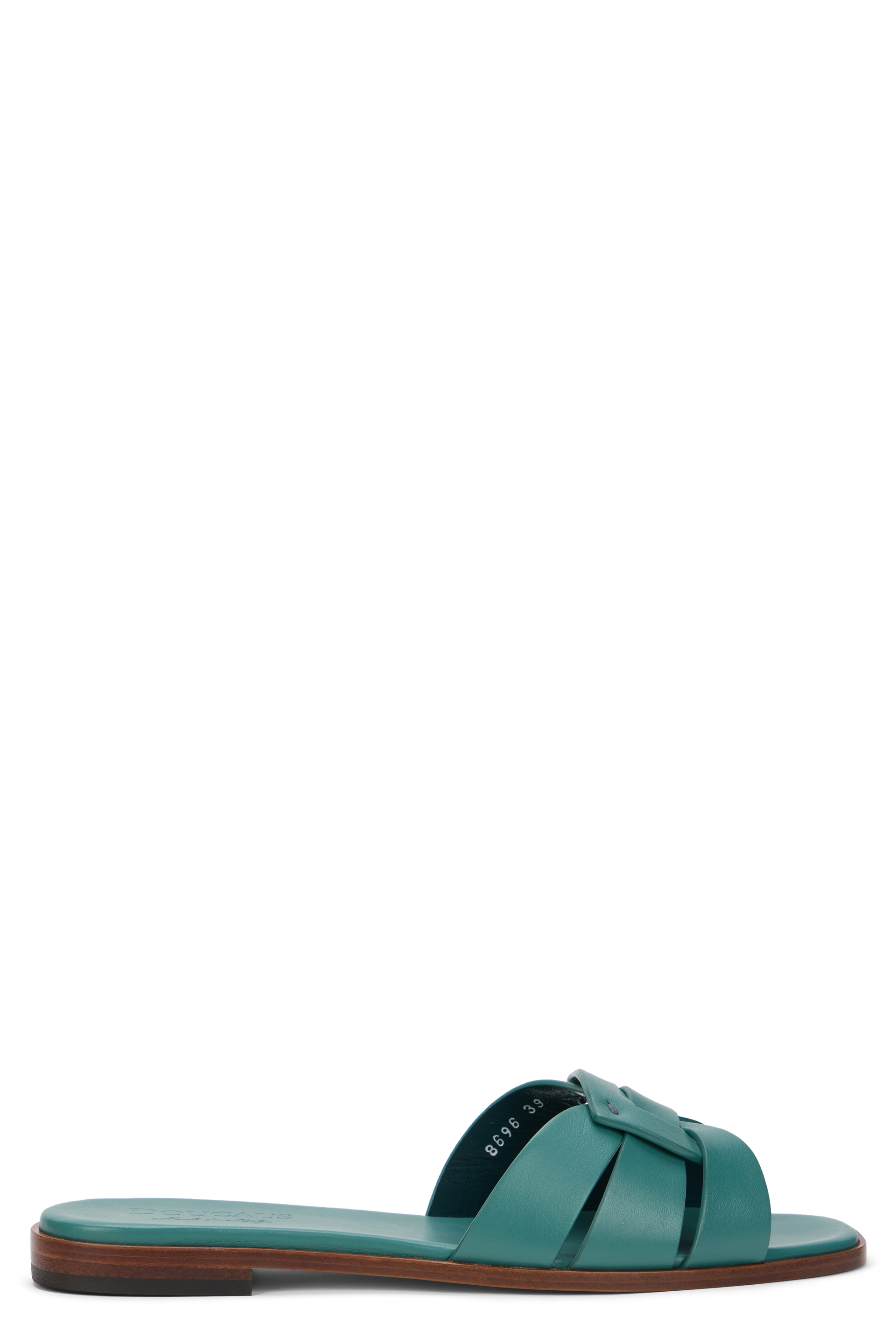 Low sandals in leather