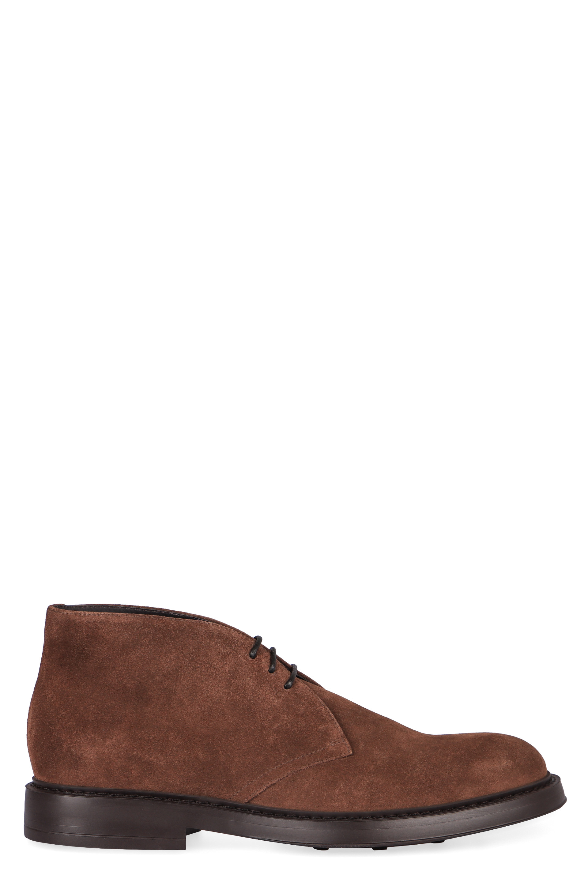 Desert boot in suede