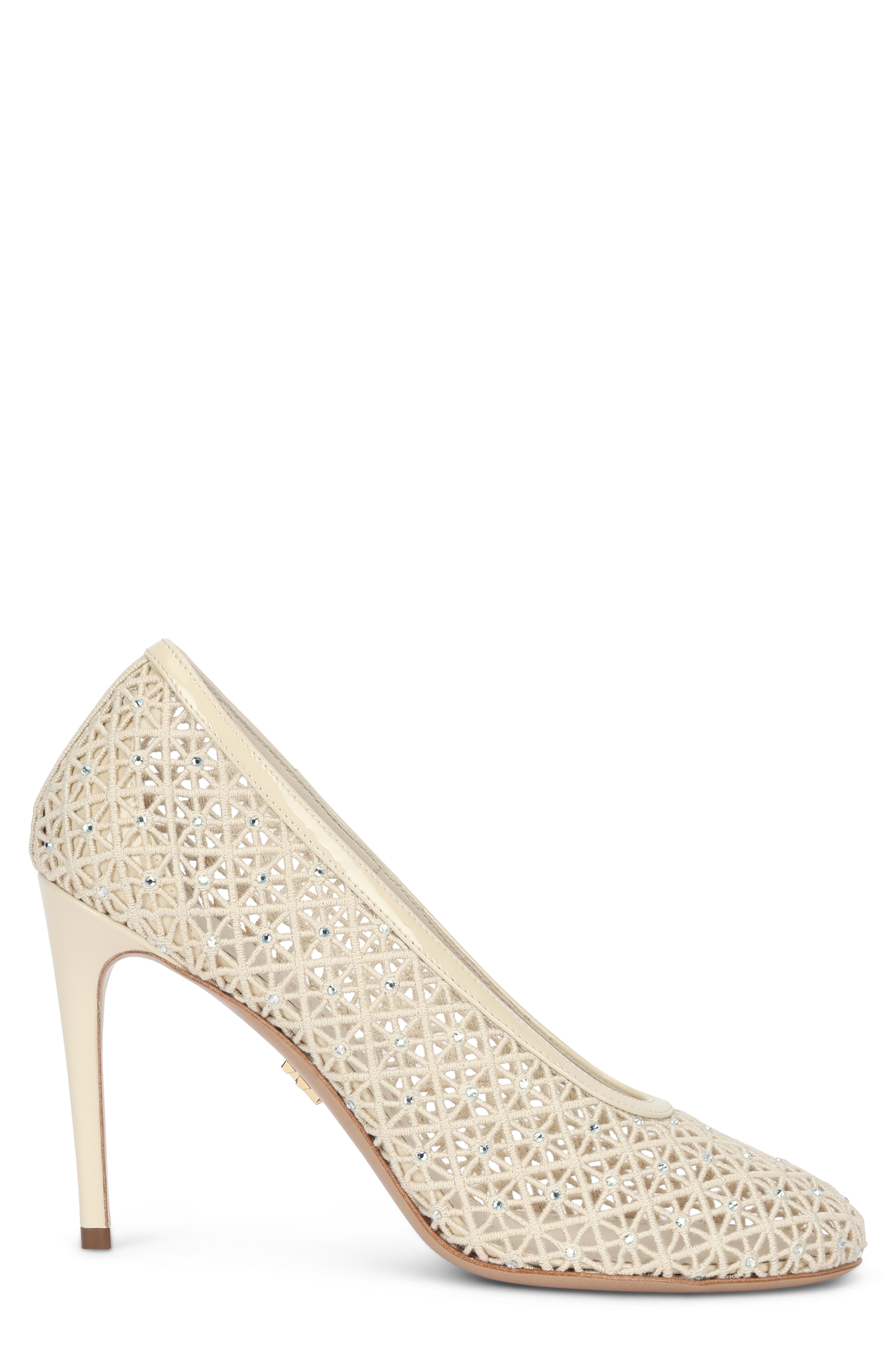 Pumps in macramé