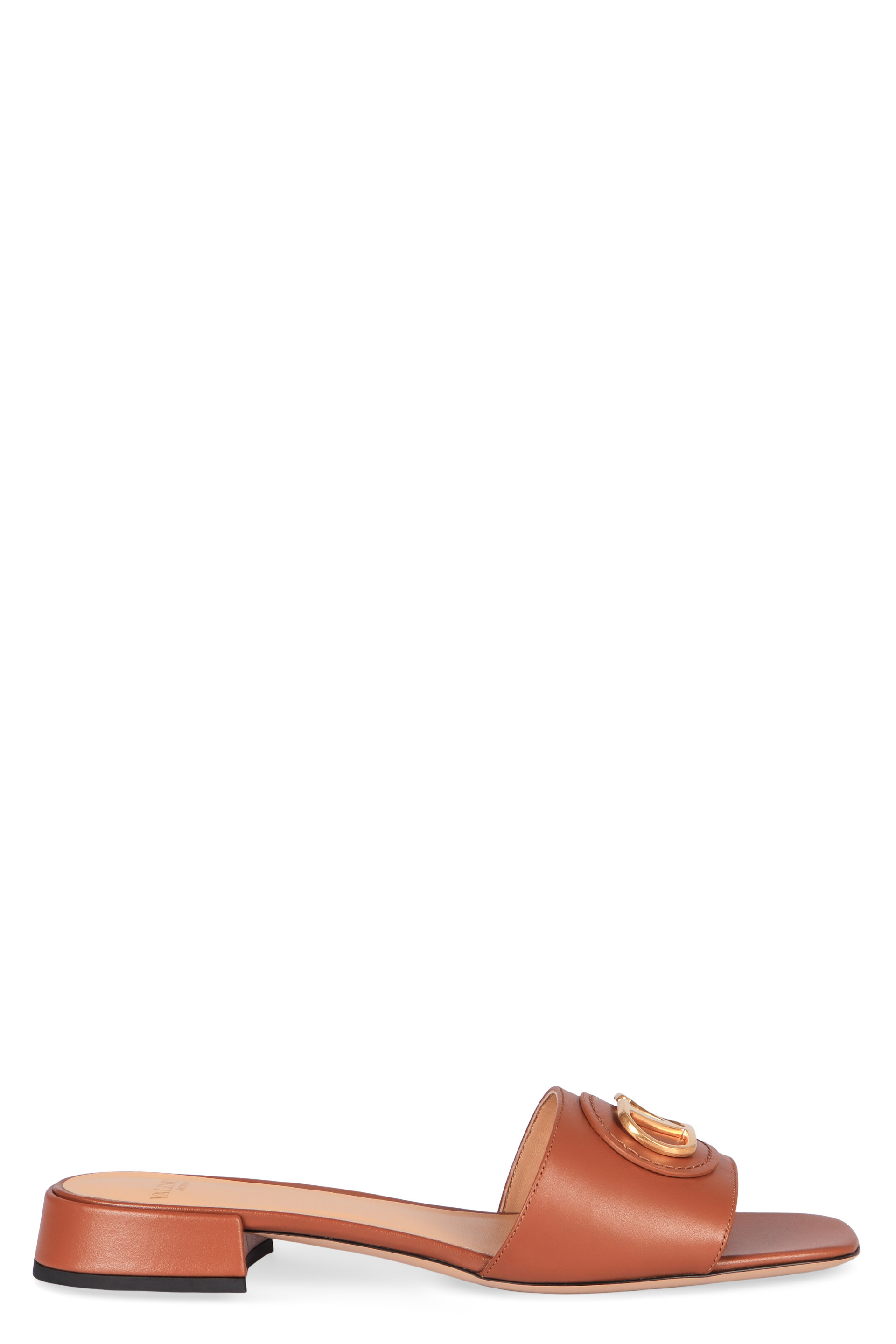 VLogo leather sandals
