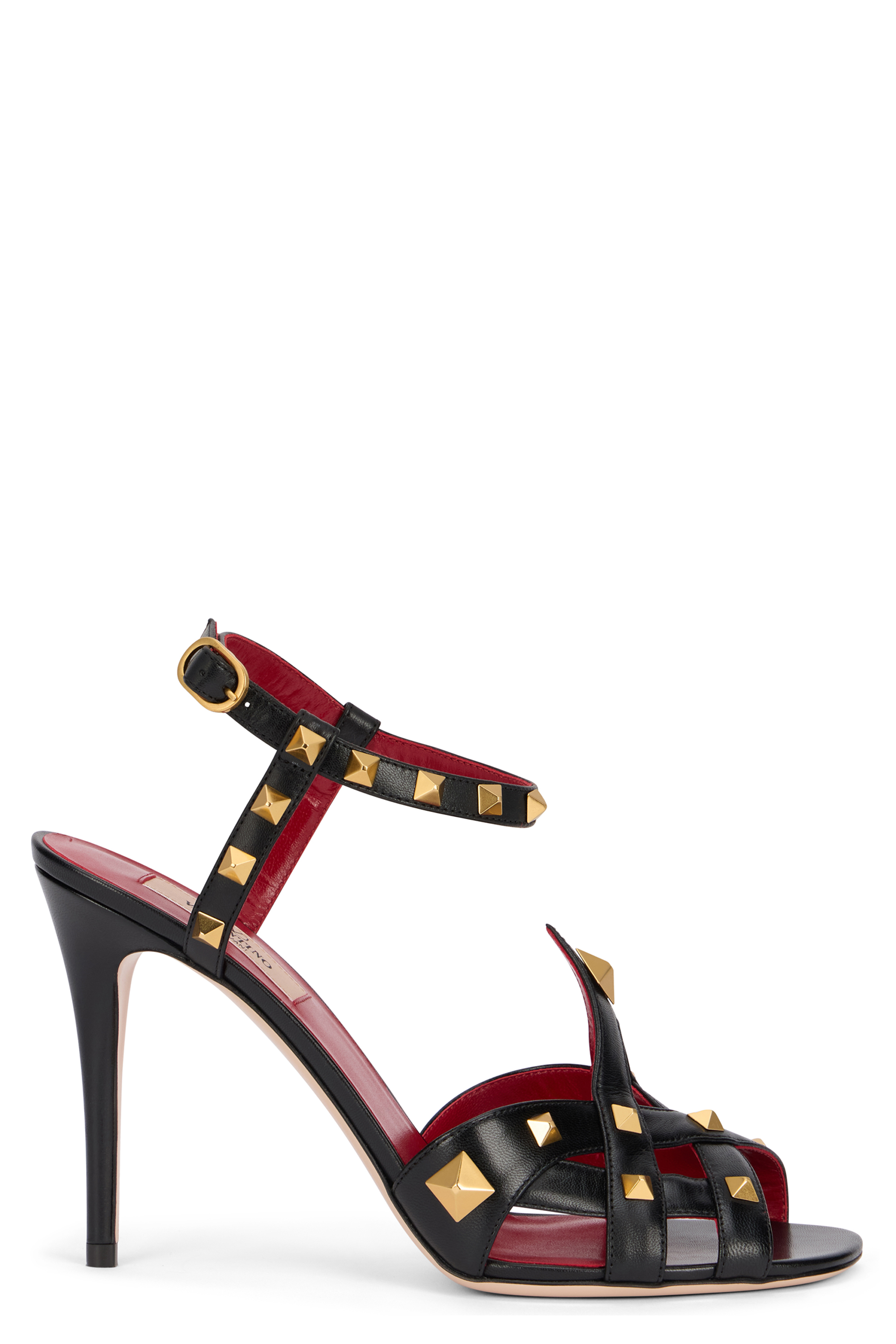 Sandals with studs