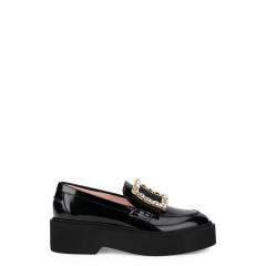 Elegant black shiny shoes with comfort