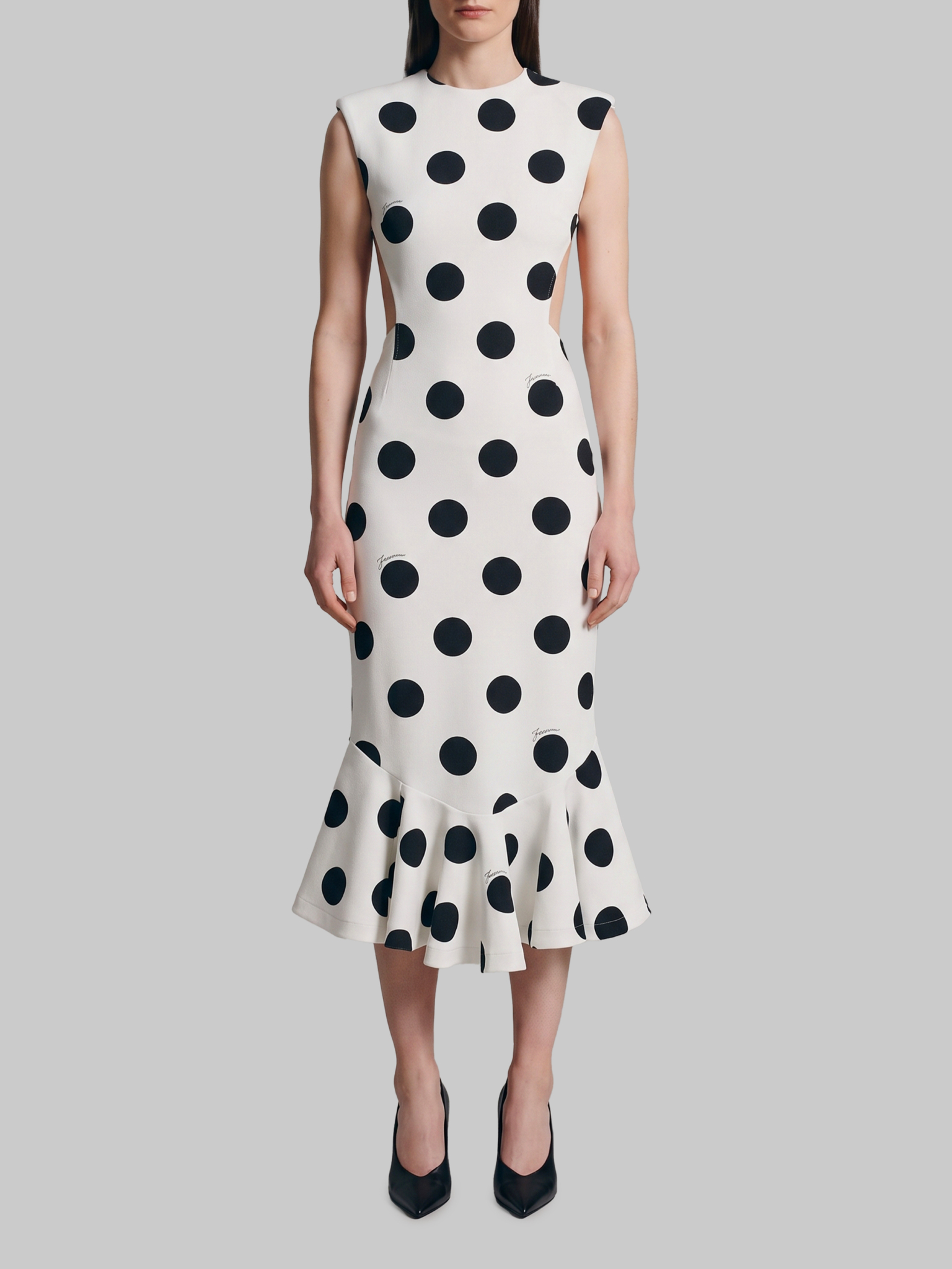 [JACQUEMUS] Short sleeve dress FW26 DRW00934_AW00476_9BT