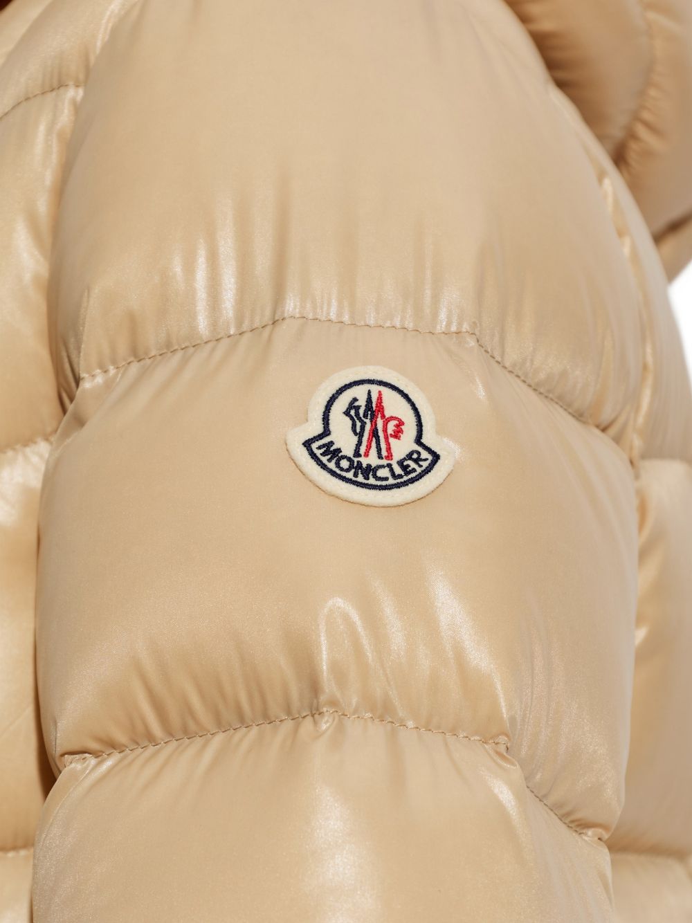 MONCLER L20931C00018 597Z8221