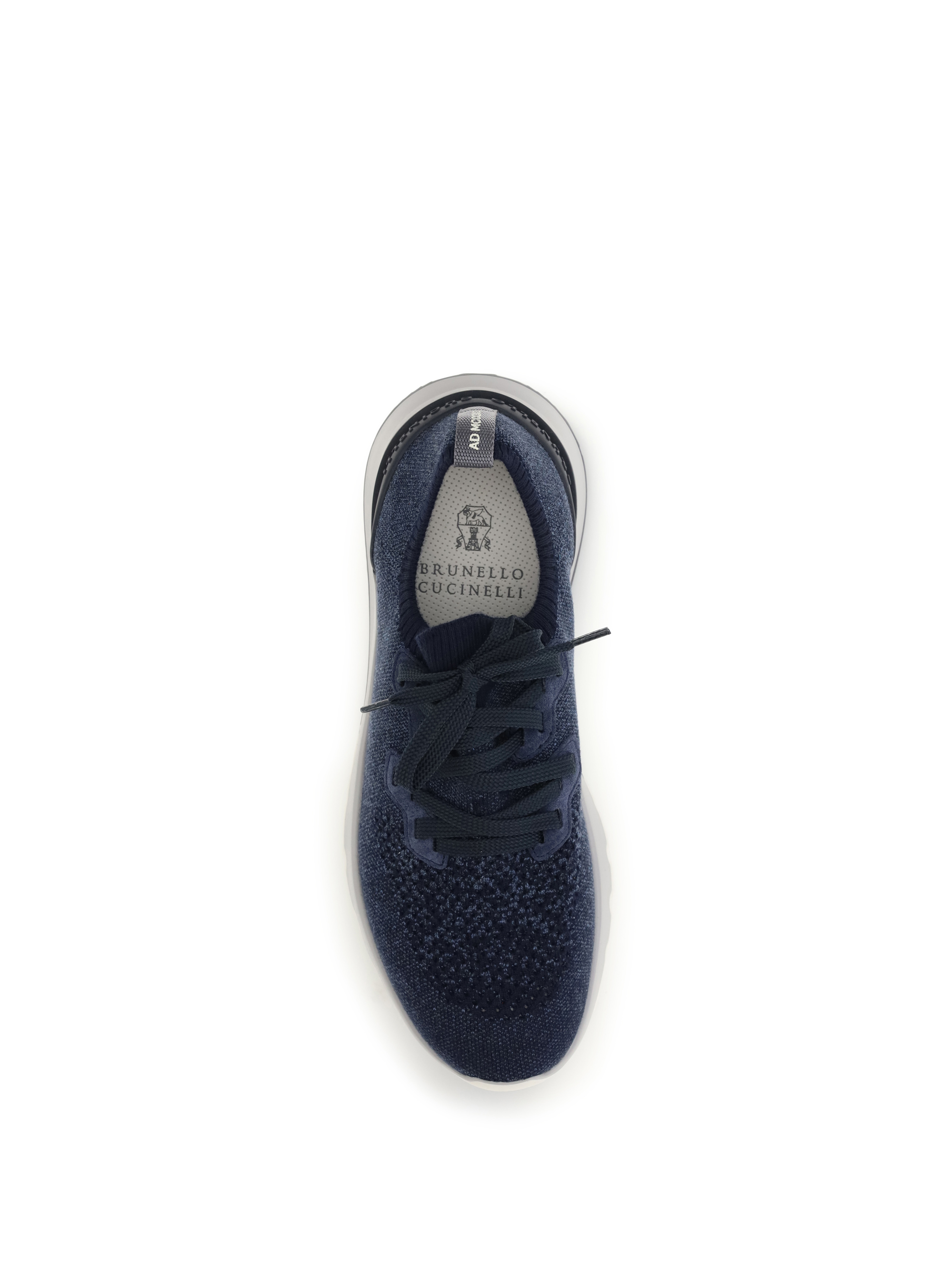면 스니커즈